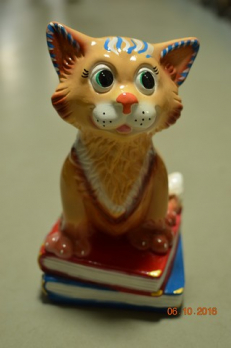 копилка кот на книге гл