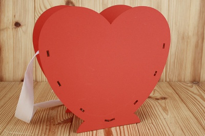 ПУ657-02-0606 Подарочная упаковка-сердце с прямыми стенками на подставке, (25*10*23) МДФ 3мм