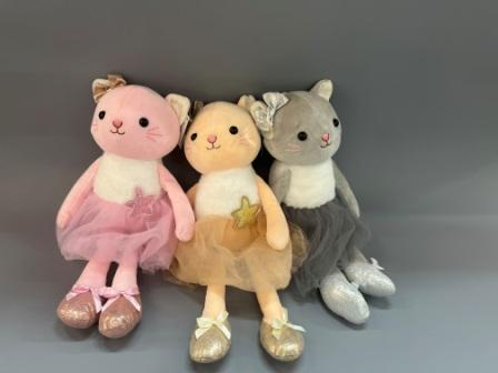 Игрушка Киска в юбке 