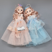 Брелок игрушка куколка в платье